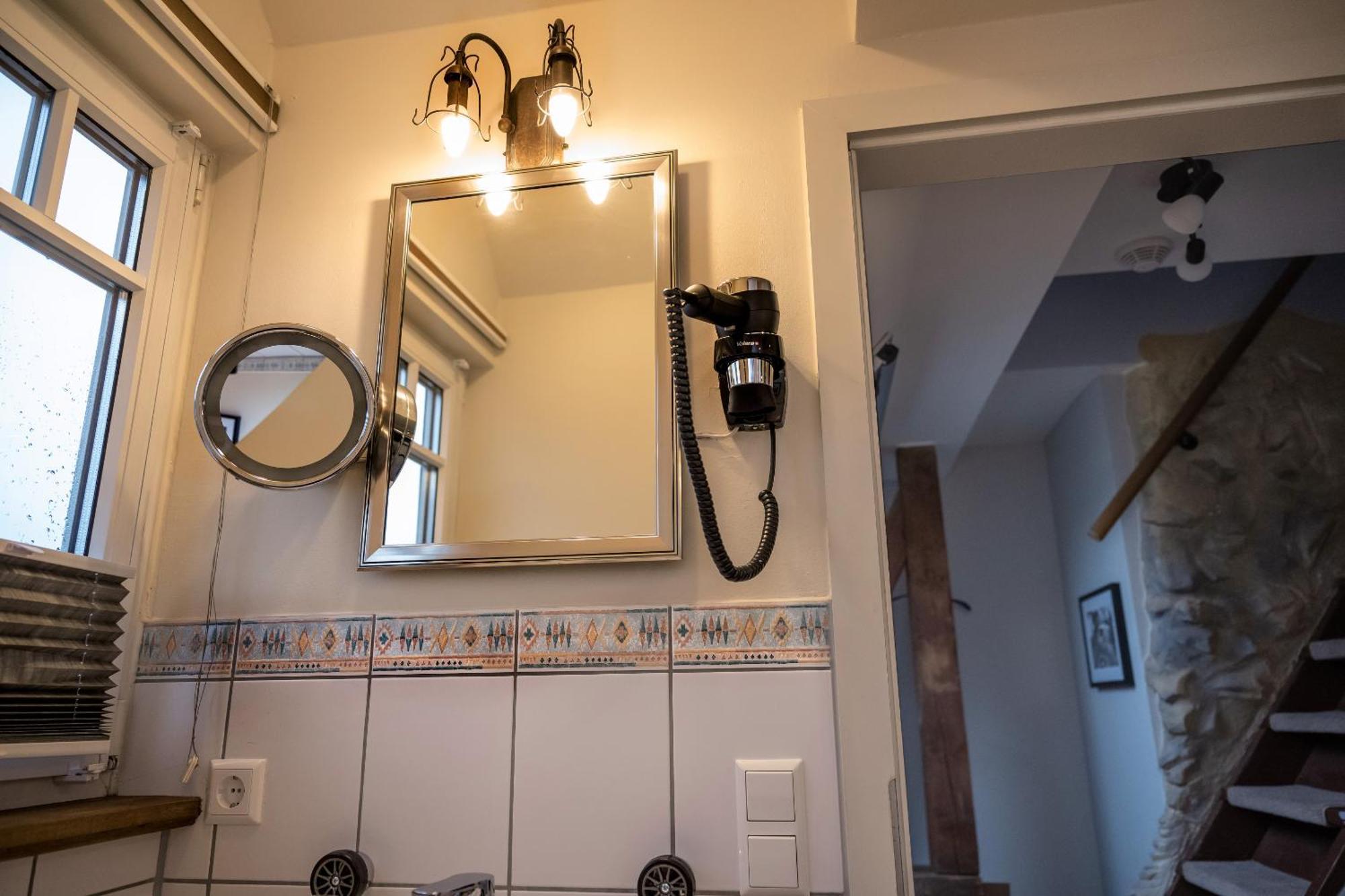 Motorworld Inn Warthausen Dış mekan fotoğraf