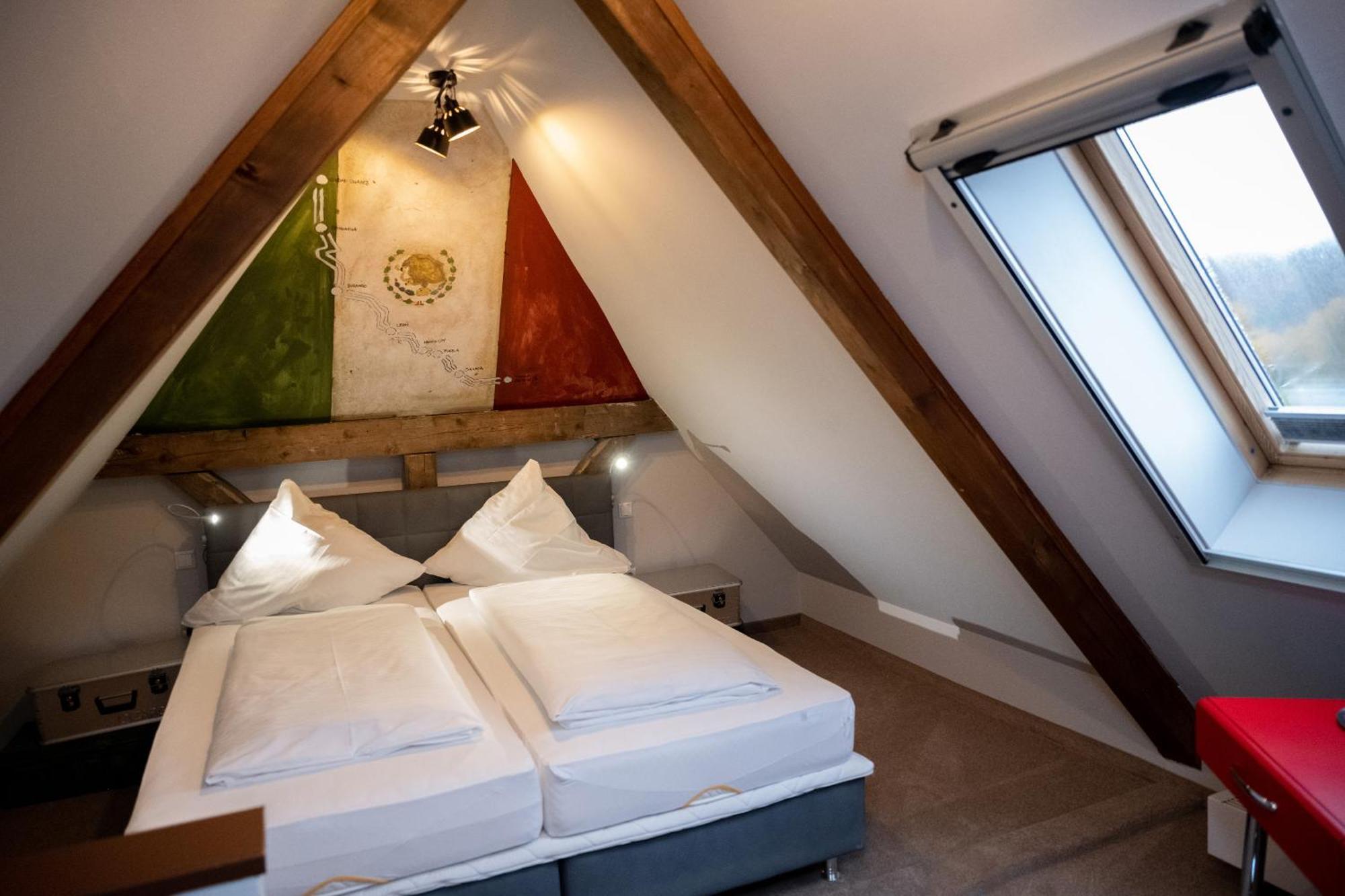 Motorworld Inn Warthausen Dış mekan fotoğraf